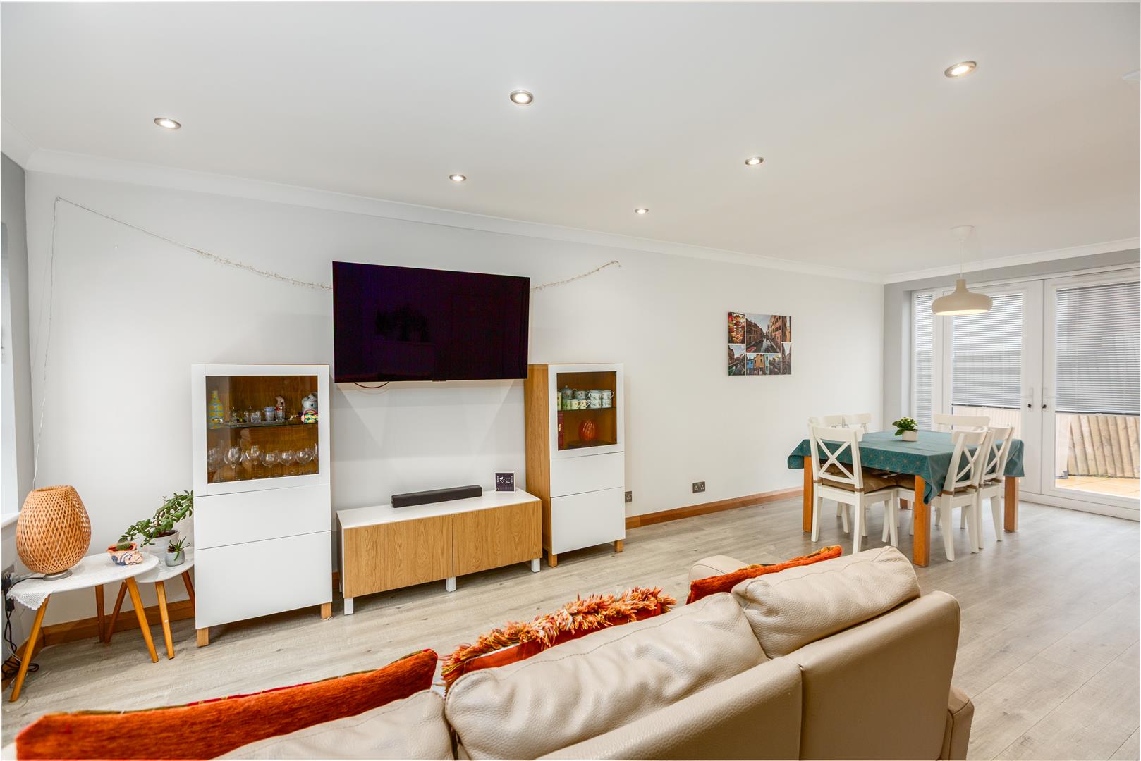 Derlwyn, Dunvant, Swansea, SA2 7PN